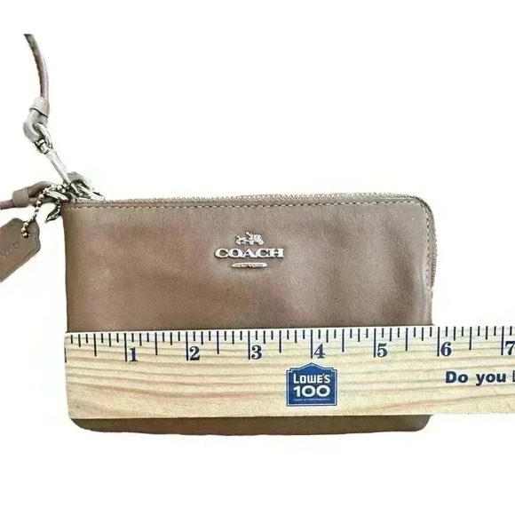 Coach Corner Zip Wristlet Brown Leather Logo Card Slots Bag Charm - Picture 5 of 6